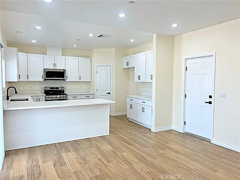 9256 E Avenue R #14-E — Photo 16