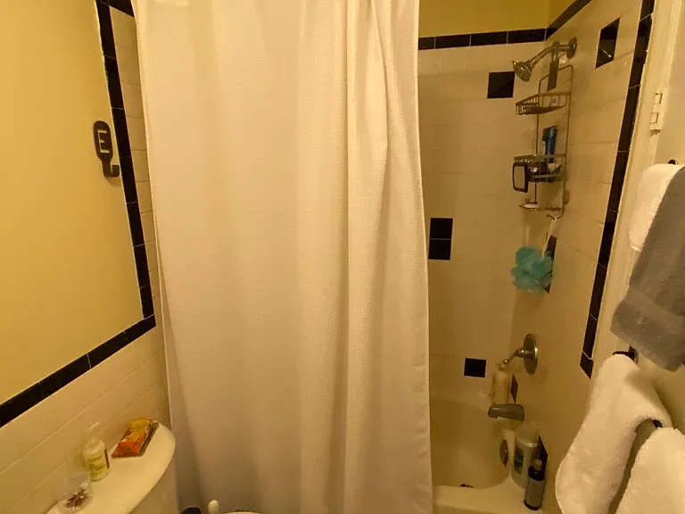 443 Fairmount Ave #A — Photo 11