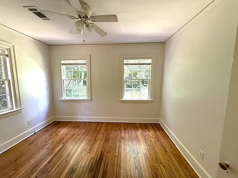 807 E Edgemont Ave — Photo 12