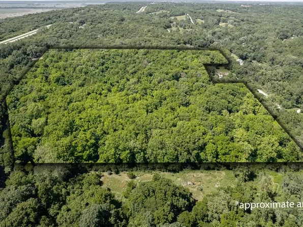 3402 N 2nd St, Saint Joseph, MO 64505