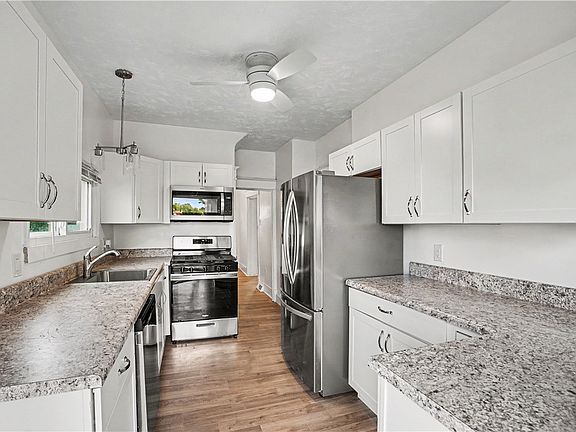 3rd image of 1311 Pirl St