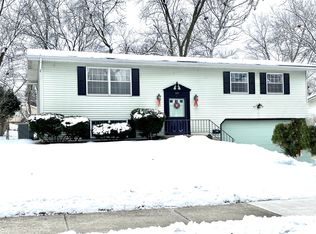 805 59th St, Lisle, IL 60532