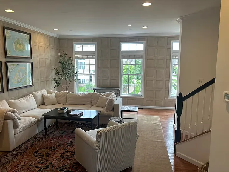 618 Arbor Ct — Photo 4