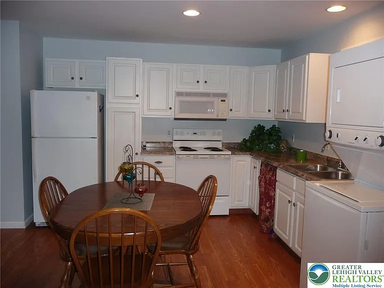 4705 Pheasant Run Ct #1 — Photo 10