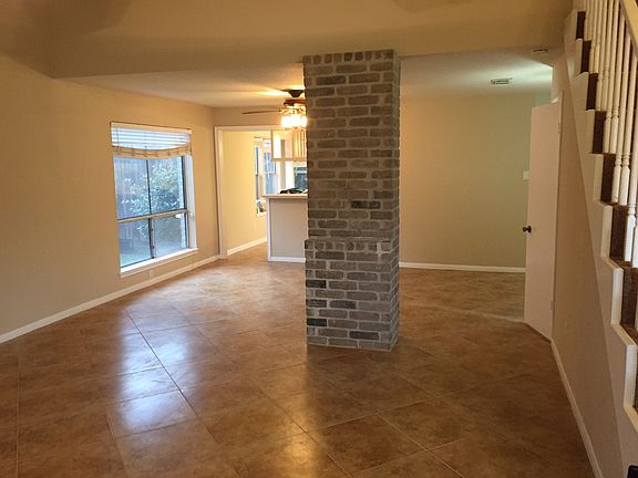 5th image of 19622 Lake Hollow Ln