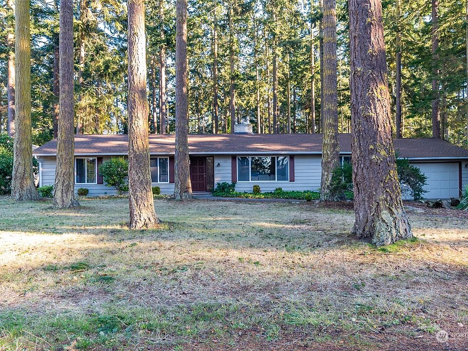 1st image of 1916 N Fir Woods Place