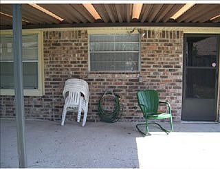 4th image of 421 Candlewood Dr
