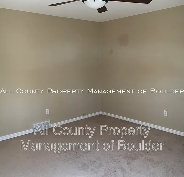 3850 Paseo Del Prado #1 — Photo 14