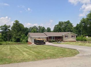 125 N Moore Rd, Whitesburg, TN 37891