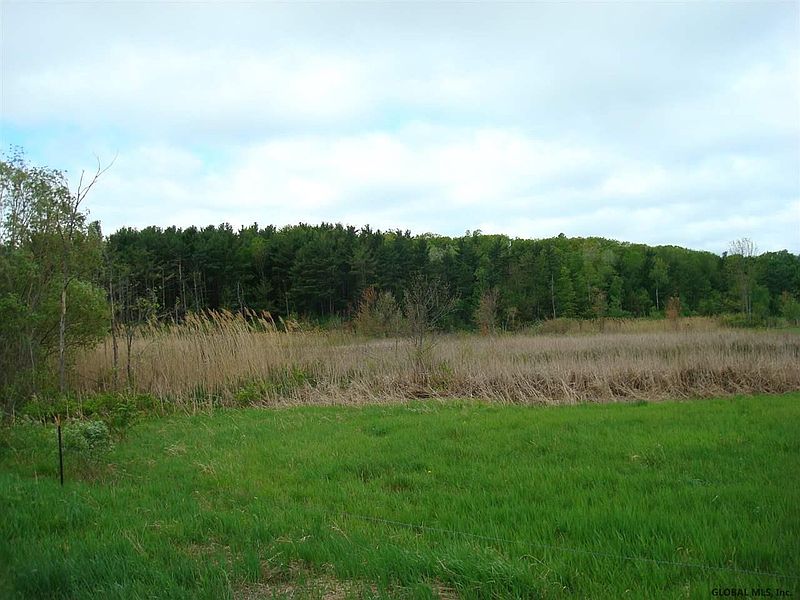 3rd image of GEDNEY HILL Road