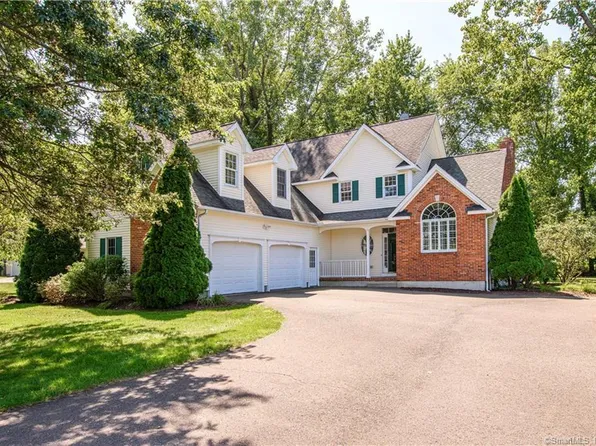 25 Rosewood Drive, Suffield, CT 06078