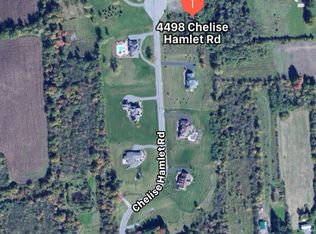 4498 Chelise Hamlet Rd, Syracuse, NY 13215
