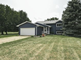4498 200th St E, Farmington, MN 55024