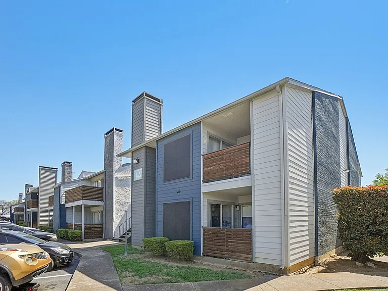 Don't Miss Out Biltmore Homes Leasing Fast — Photo 67
