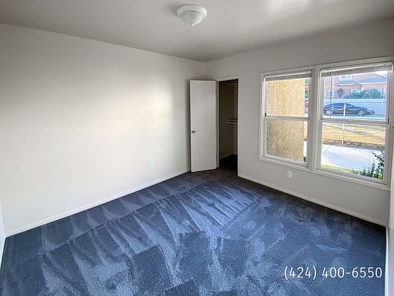 2nd image of 1135 1/2 W 90th St #1135.5