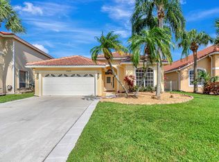 7523 Oakboro Dr, Lake Worth, FL 33467
