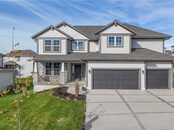 2761 W Park St, Olathe, KS 66061