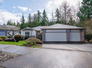 4988 SE Woodland Dr, Gresham, OR 97080
