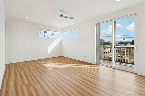 1166 Holly Ave #1 — Photo 14