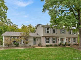 1672 Ansonborough Dr, Chesterfield, MO