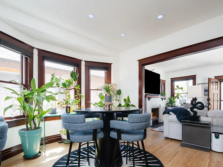 2036 Eliot St — Photo 10