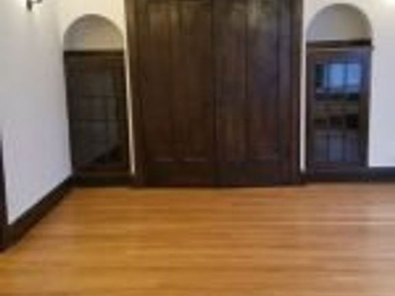5th image of 2015 W Berwyn Ave APT 1N