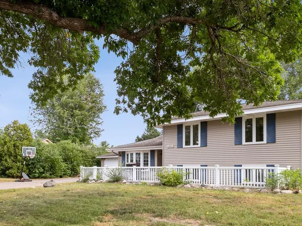 2401 80th Ave N, Brooklyn Park, MN 55444