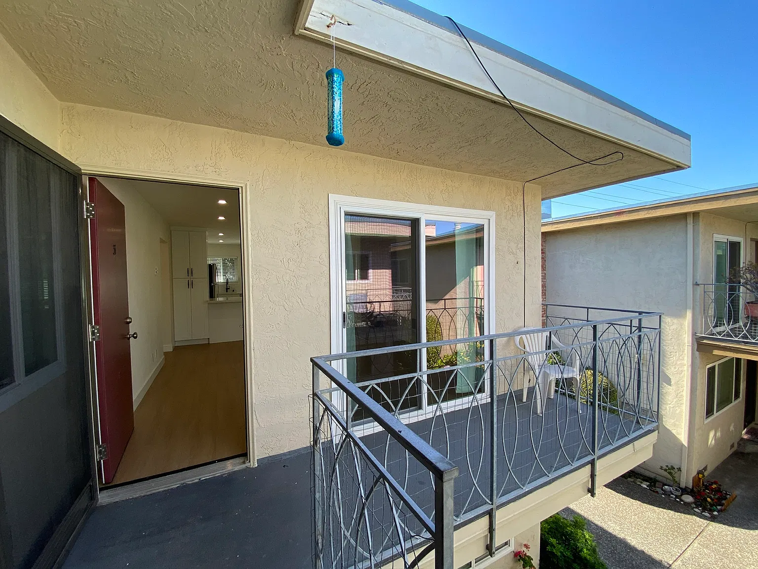 306 Richmond Dr — Photo 4