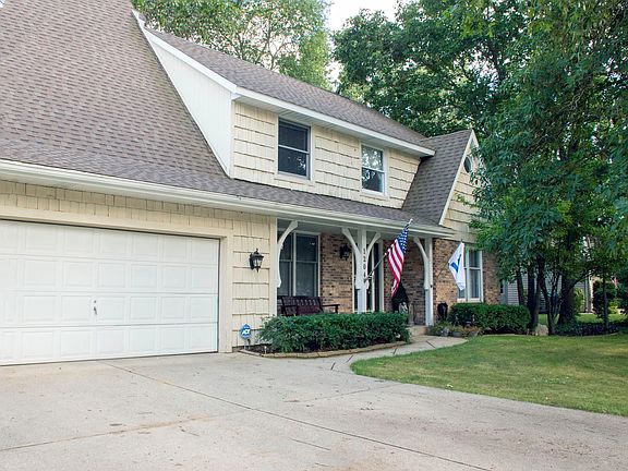 3rd image of 1204 Wickford Dr