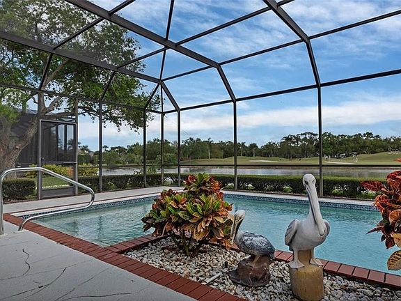 3rd image of 4149 Las Palmas Way