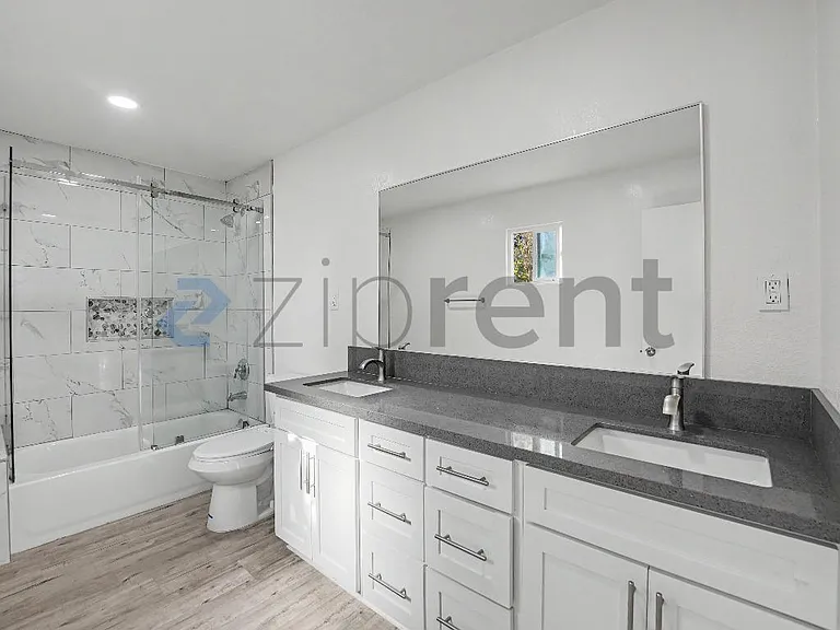 927 Freeman Ave — Photo 21