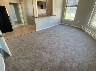 1018 1/2 7th Ave #1, Marion, IA 52302