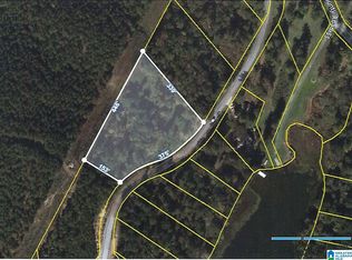 208 Waterford Dr, Sylacauga, AL 35151