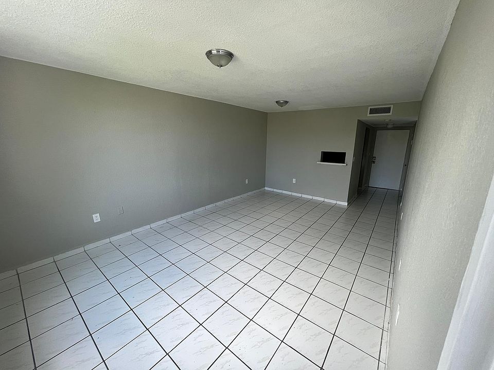1st image of 5705 W 20th Ave APT 311