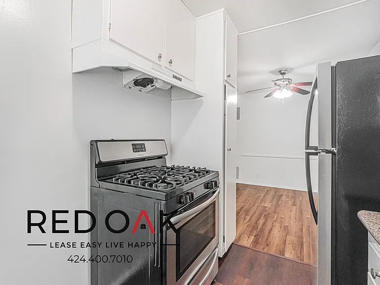 1016 N Edinburgh Ave #9 — Photo 10