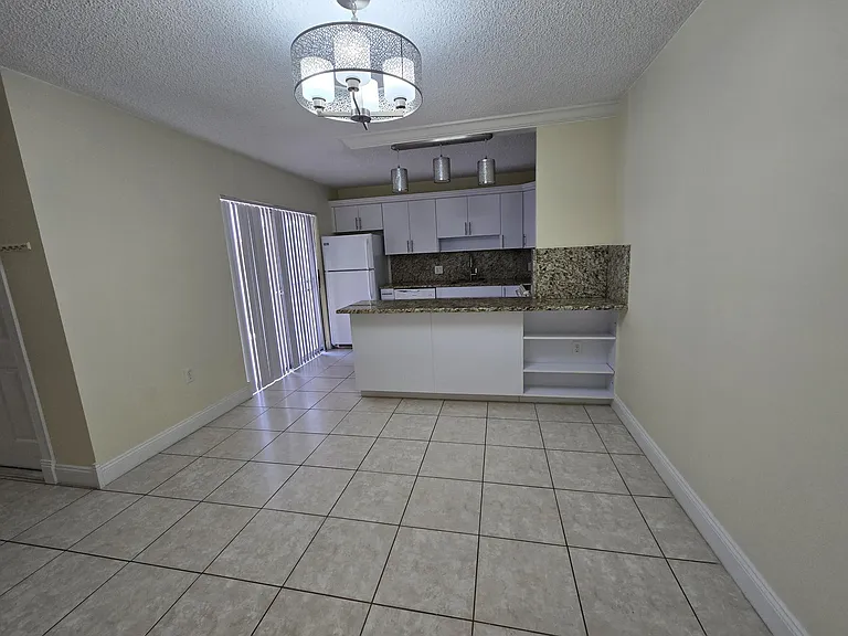 3232 Meridian Way N #B — Photo 5