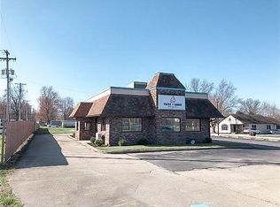 816 W Main St, Jasonville, IN 47438