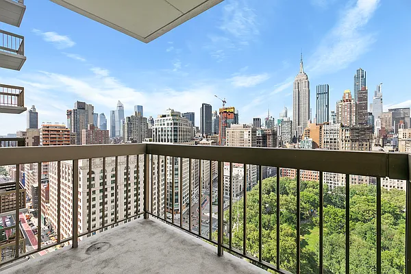 Rented by Compass | media 12