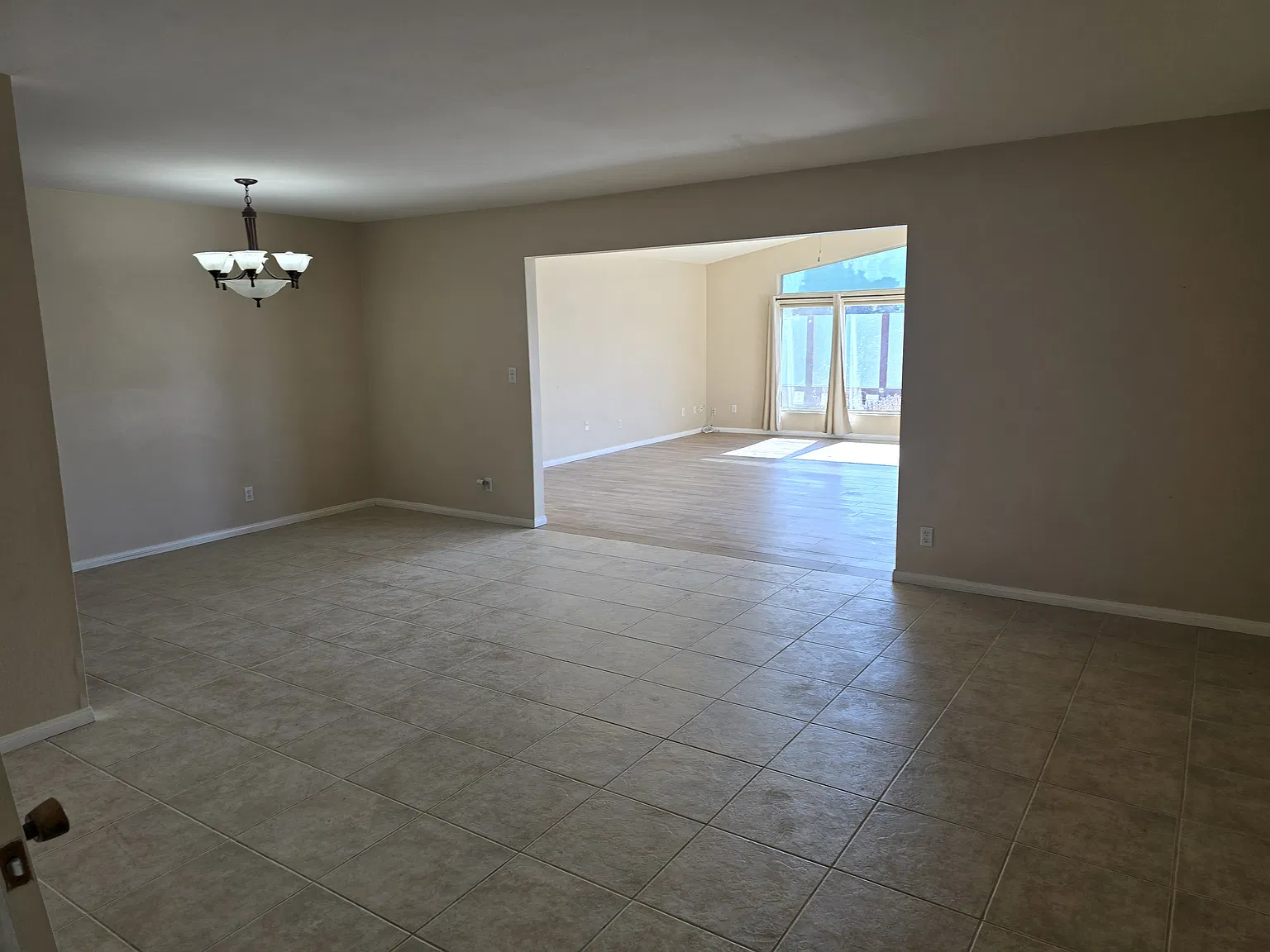 3 bed, 1628 sqft, $5,000 — Photo 4