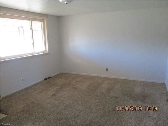 2nd image of 6364 Sandfield Dr