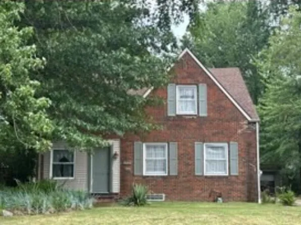 671 E 250th St, Euclid, OH 44132