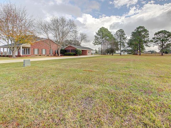 3rd image of 604 Old Kaplan Hwy