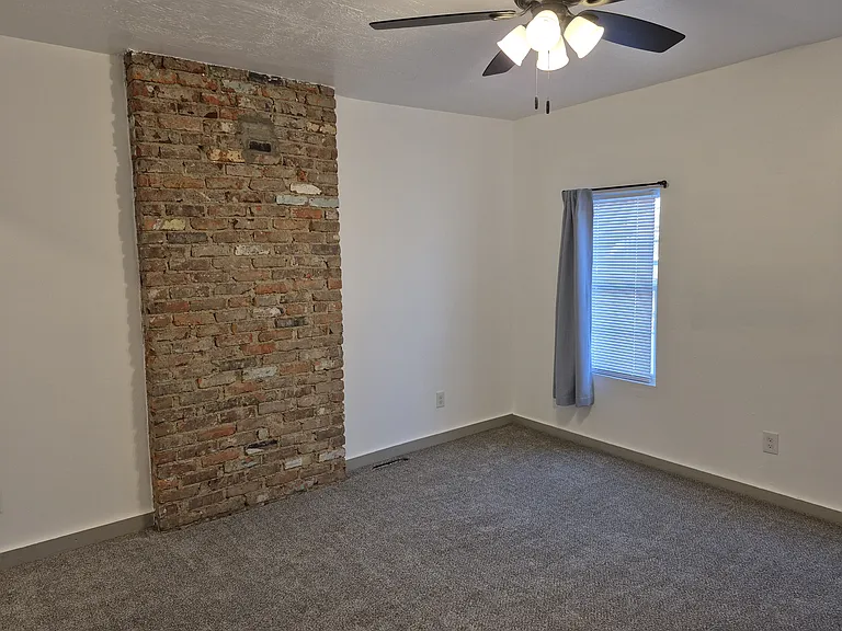 479 E Woodrow Ave — Photo 11