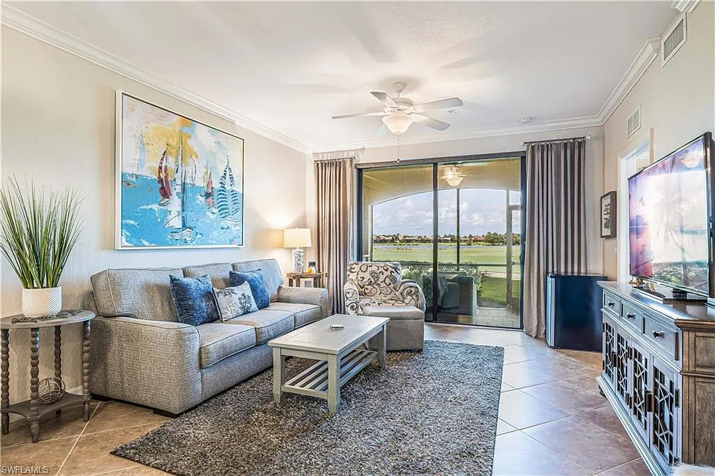 2 bed, 2.0 bath, 1107 sqft, $7,500 — Photo 2
