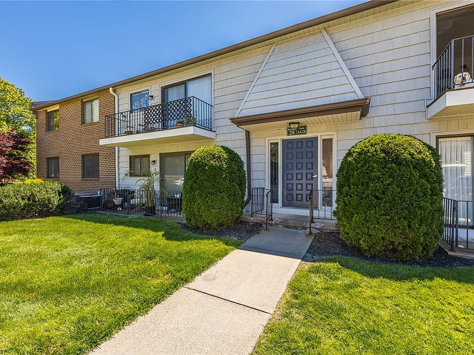 1st image of 29-3 Great Wood Ct