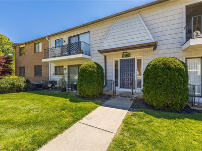 29-3 Great Wood Ct, Fairport, NY, 14450