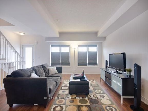 4th image of 5 Richgrove Dr E #208