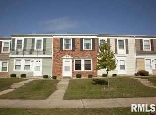 3805 W Palmyra Ct, Peoria, IL 61604