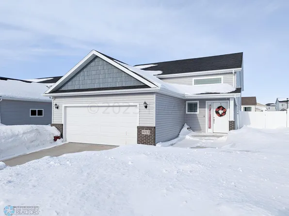 6013 58th St S, Fargo, ND 58104