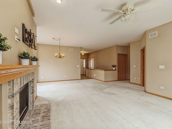 2nd image of 300 Enfield Ln